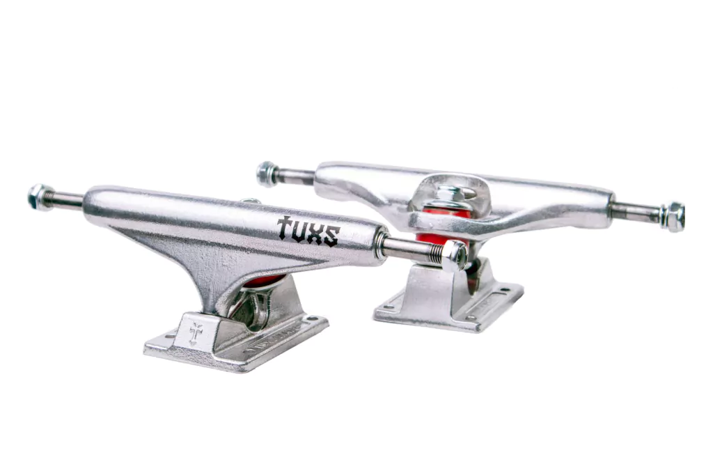 Juego de Trucks Doble Hollow Tuxs Alivianados Eje y Kingpin